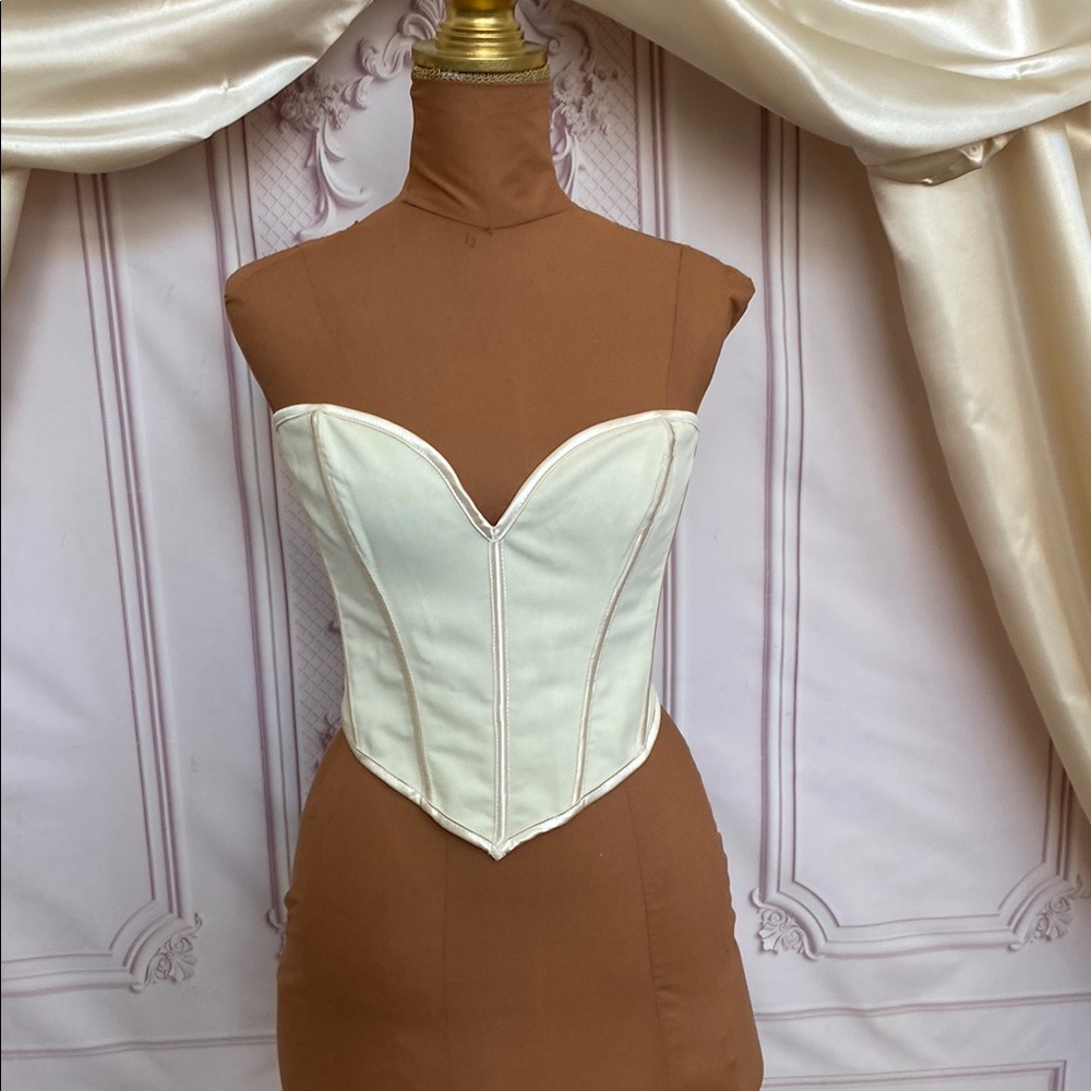 Elegant Cream Strapless corset top